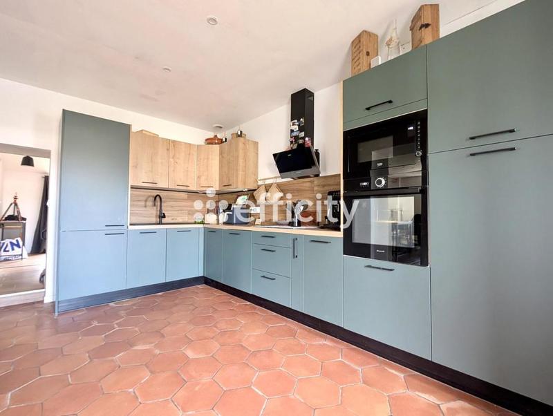 Maison - 97 m² - 4 pièces