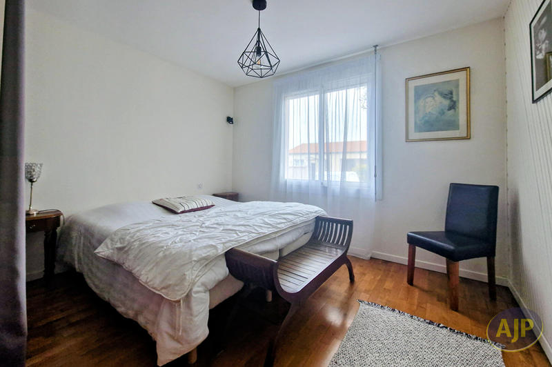 Maison - 145 m² - 7 pièces