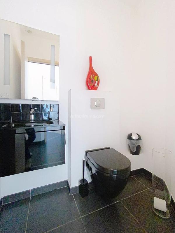 Maison - 185 m² - 6 pièces