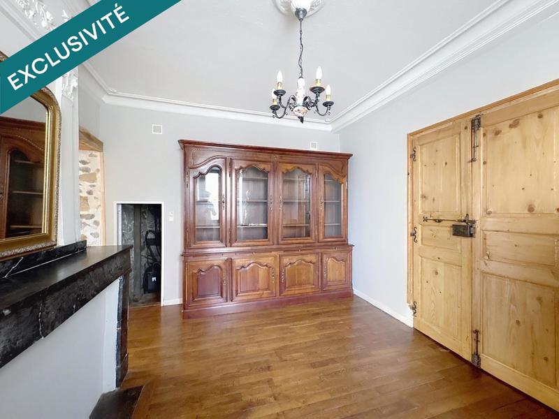 Maison - 203 m² - 7 pièces