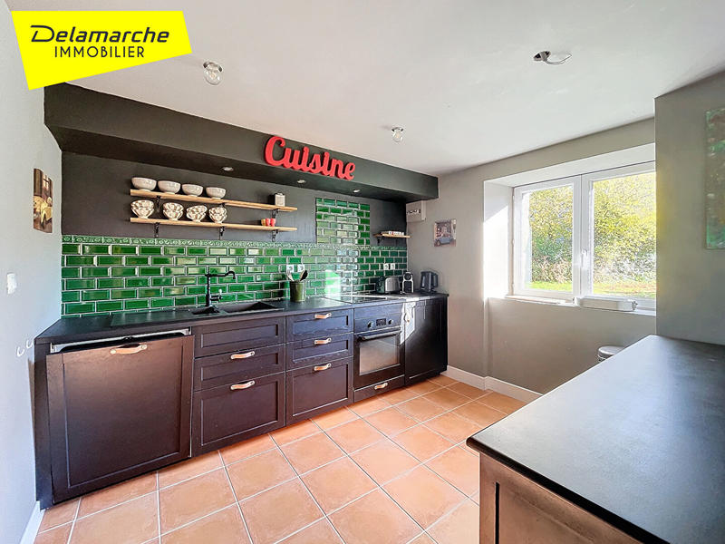 Maison - 224 m² - 7 pièces