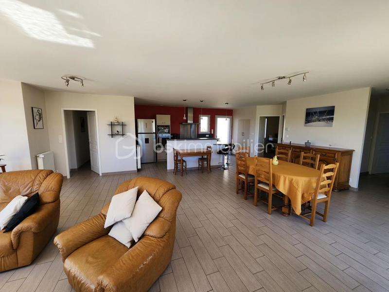 Maison traditionnelle - 146 m² - 5 pièces