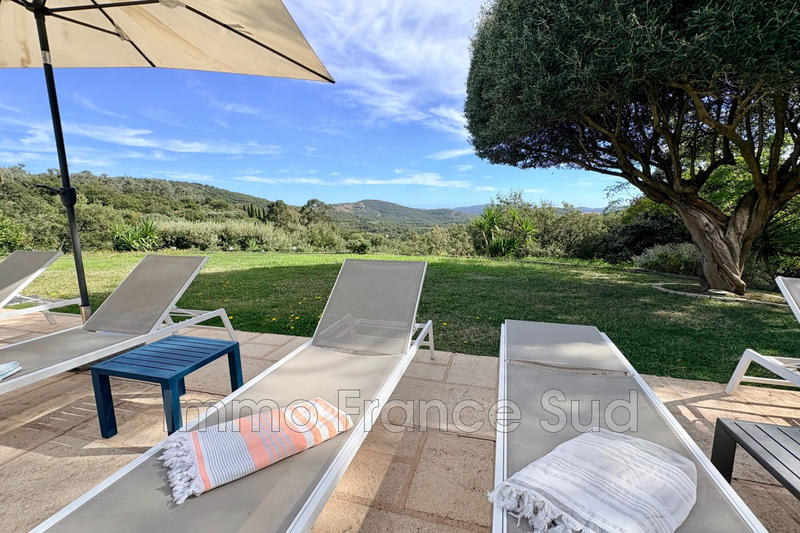 Villa - 215 m² - 6 pièces