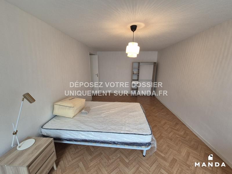 Chambre - 13 m² - 4 pièces