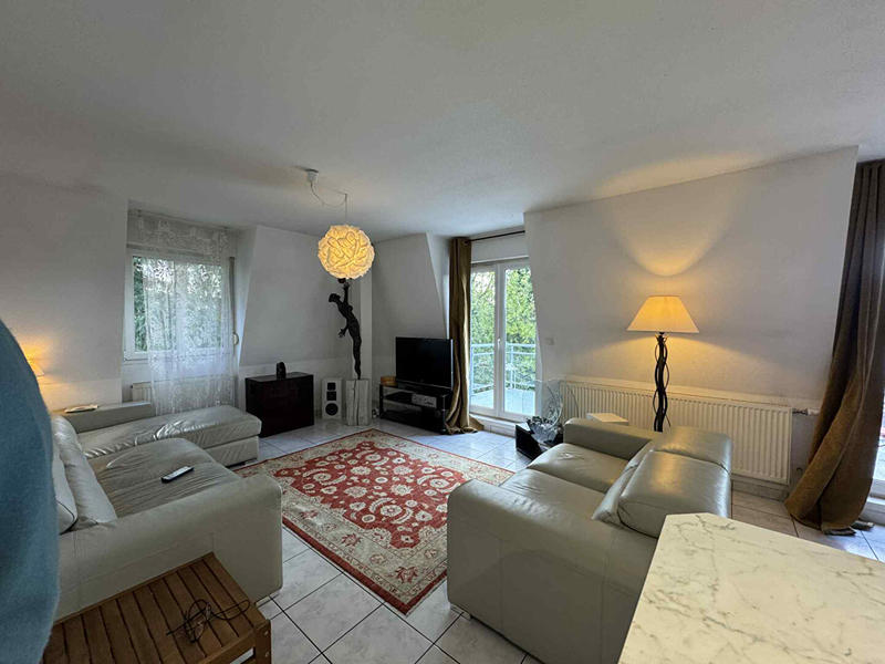 Appartement - 96 m² - 5 pièces