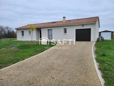 Maison - 110 m² - 4 pièces