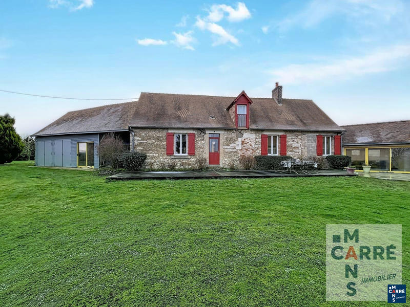 Maison - 240 m² - 8 pièces