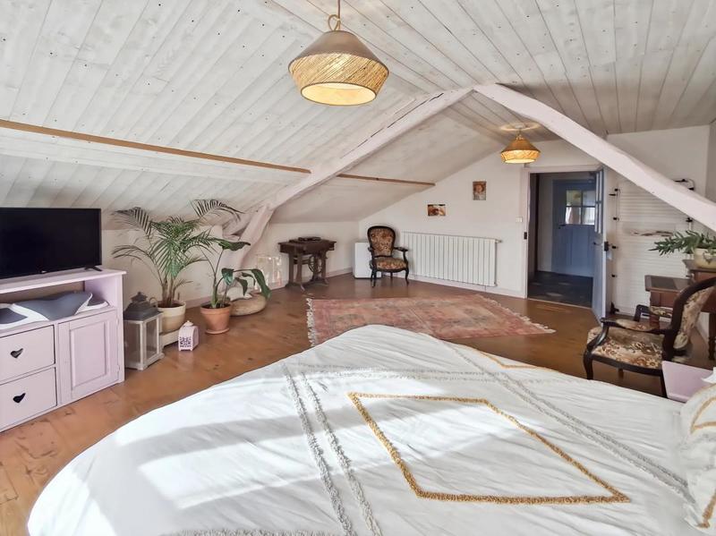 Maison - 295 m² - 6 pièces