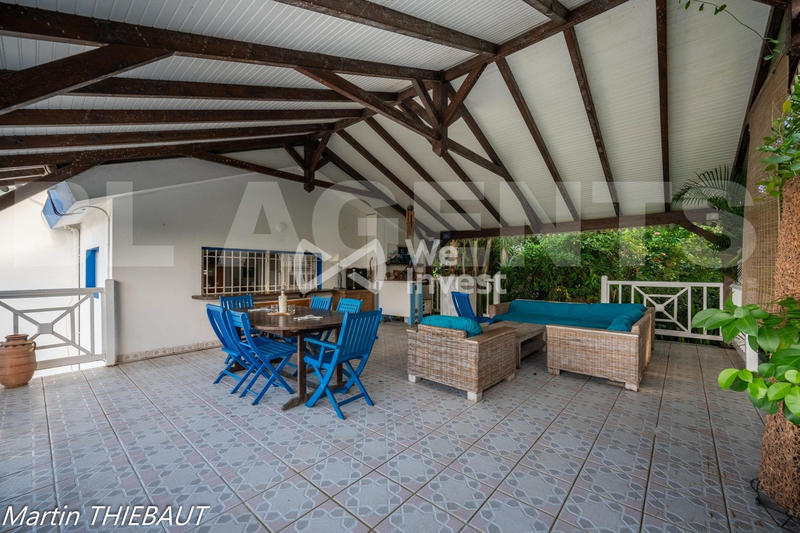 Maison - 260 m² - 12 pièces