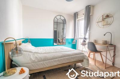 Chambre - 11 m² - 1 pièce