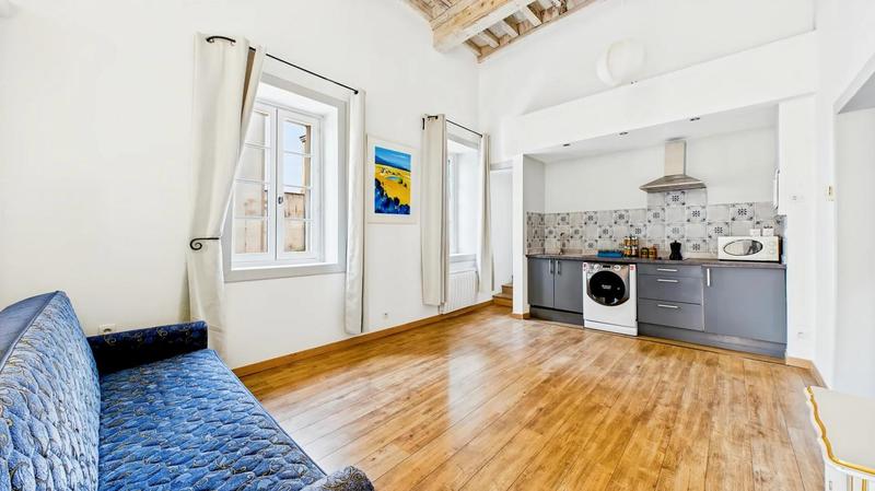 Appartement - 104 m² - 2 pièces