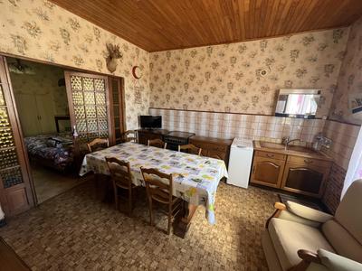 Maison - 96 m² - 3 pièces