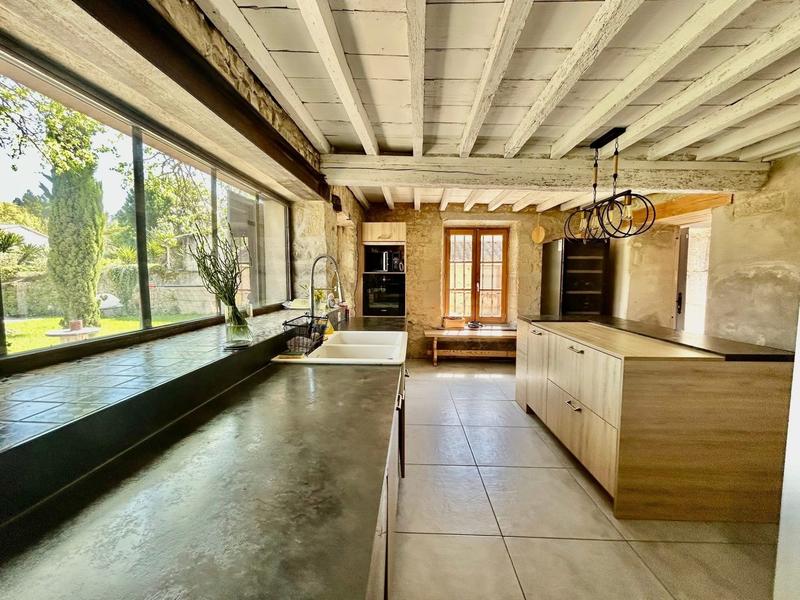 Bastide - 230 m² - 6 pièces