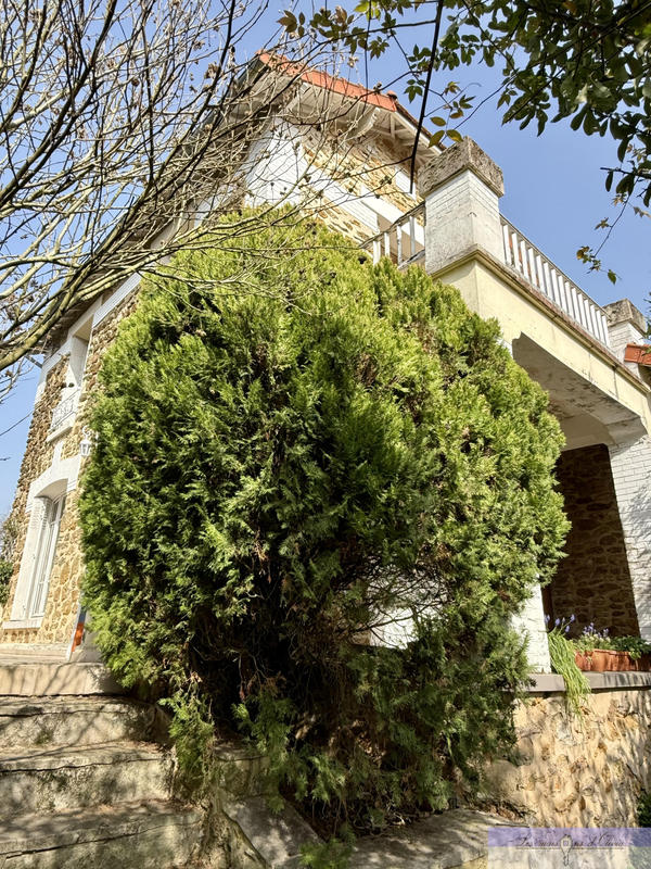 Maison - 152 m² - 7 pièces