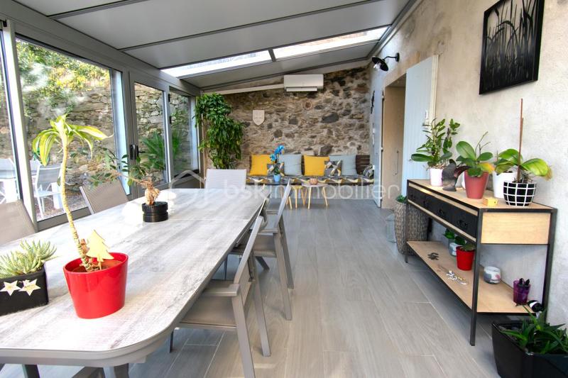 Demeure - 190 m² - 7 pièces