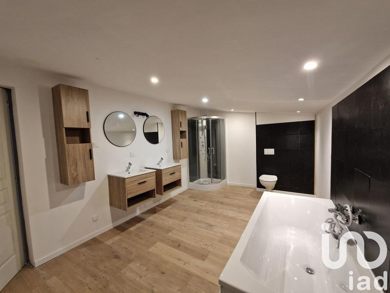 Maison - 332 m² - 11 pièces