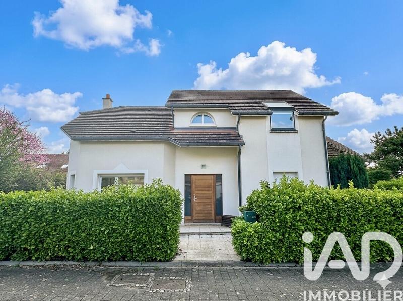 Maison - 165 m² - 6 pièces