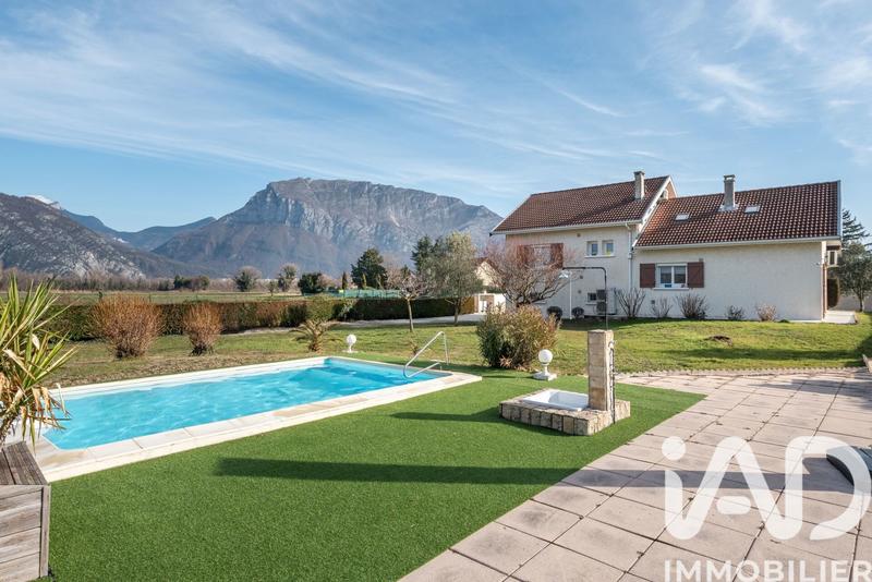 Maison - 113 m² - 5 pièces