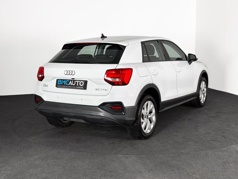 Audi Q2 30 Tfsi 110ch Ja17p Sieges Chauff Camera Grand Gps Regul Full Led Jukebox Clim 110 Ch 1°Main