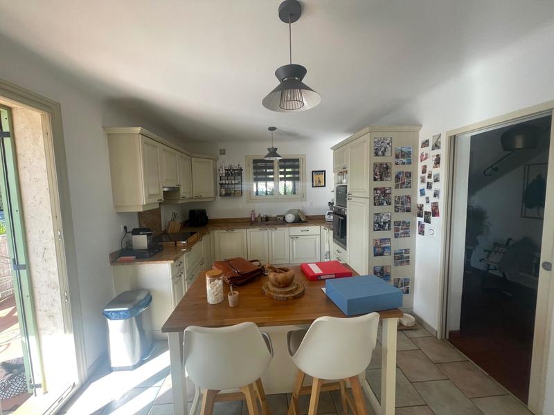 Maison - 200 m² - 7 pièces