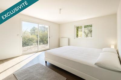 Maison - 325 m² - 8 pièces