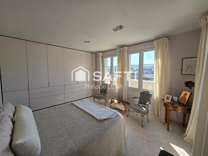 Appartement - 105 m² - 4 pièces