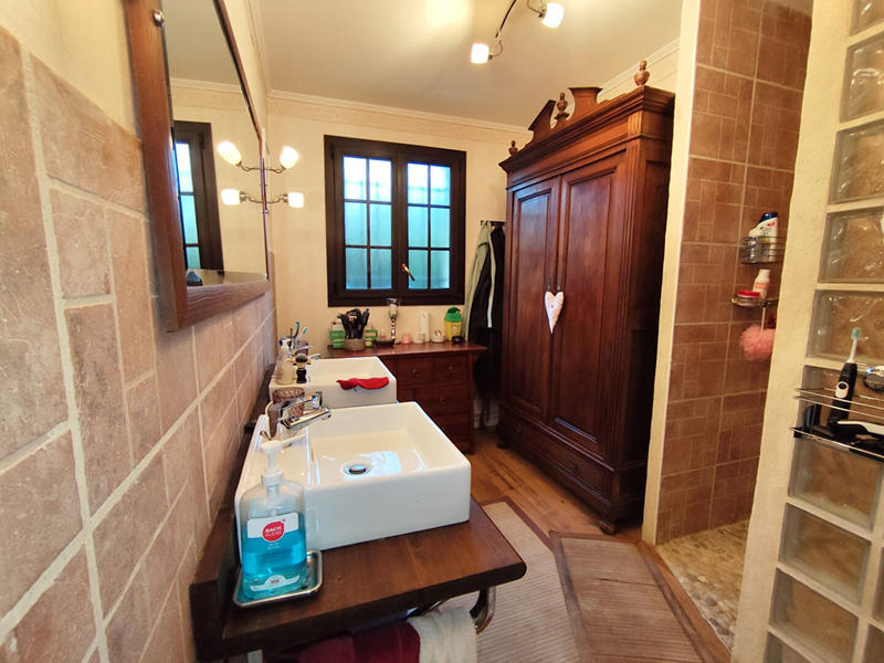 Maison - 191 m² - 7 pièces