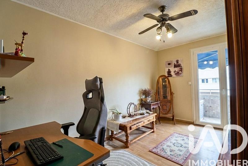 Appartement - 85 m² - 5 pièces