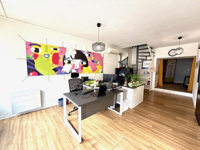 Immeuble - 163 m² - 8 pièces