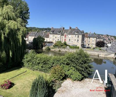 Duplex - 142 m² - 6 pièces