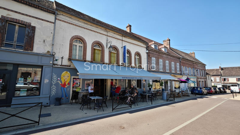 Local commercial - 313 m²