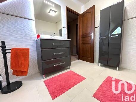 Maison - 260 m² - 7 pièces