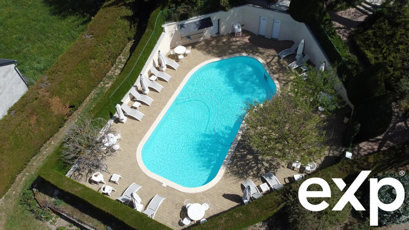 Château - 483 m² - 18 pièces