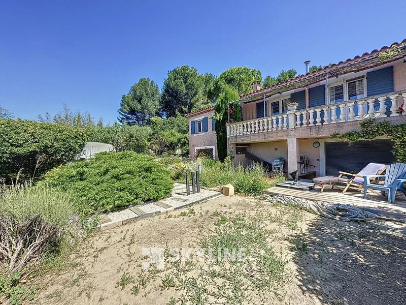 Villa - 280 m² - 5 pièces