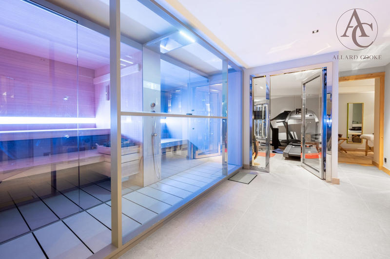 Châlet - 391 m² - 8 pièces