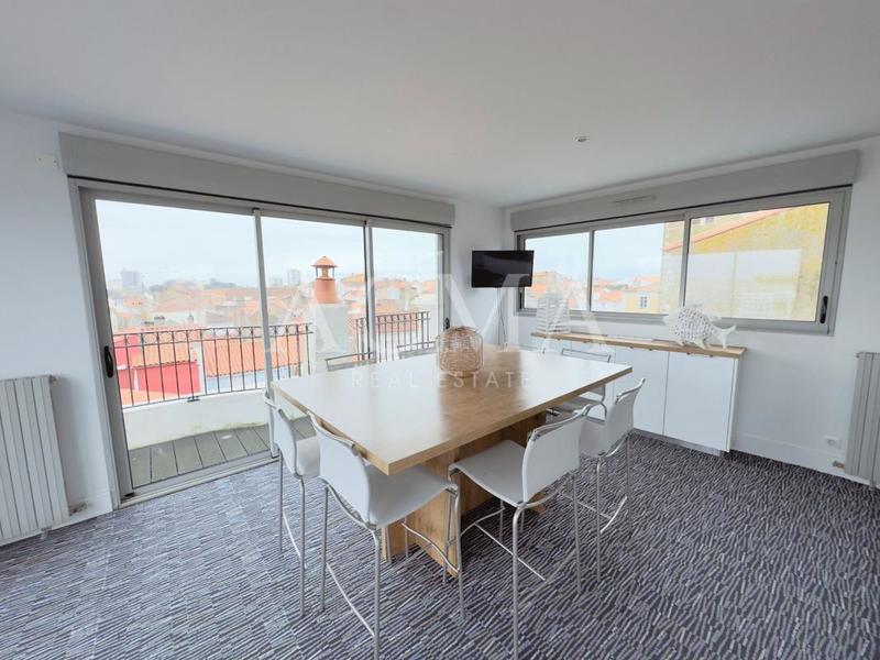 Maison de maîtres - 310 m² - 9 pièces