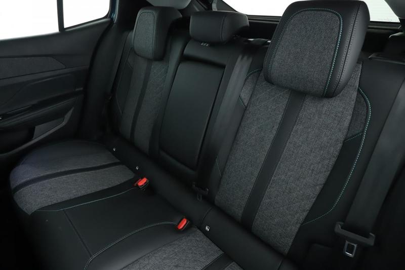 Peugeot 408 1.2 Hybrid Allure e-Dcs6 136 ch