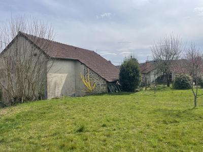 Maison - 99 m² - 4 pièces