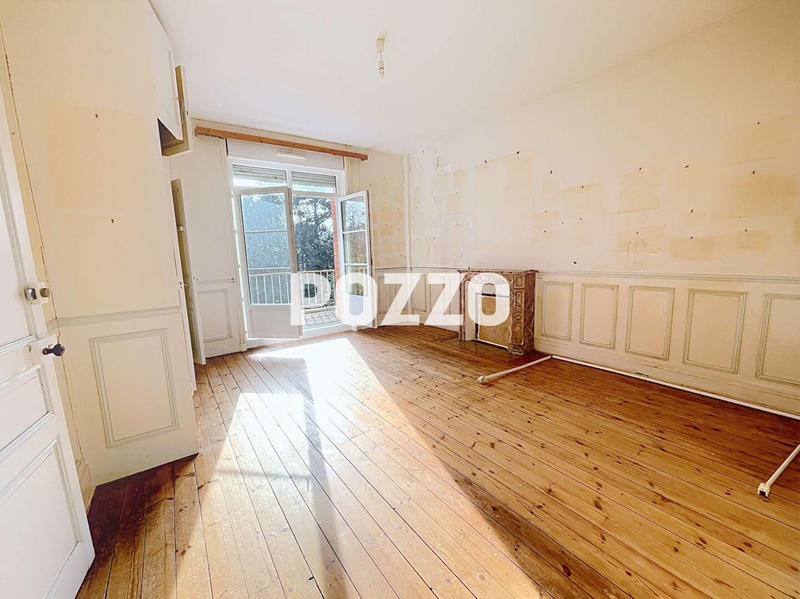 Maison - 231 m² - 10 pièces