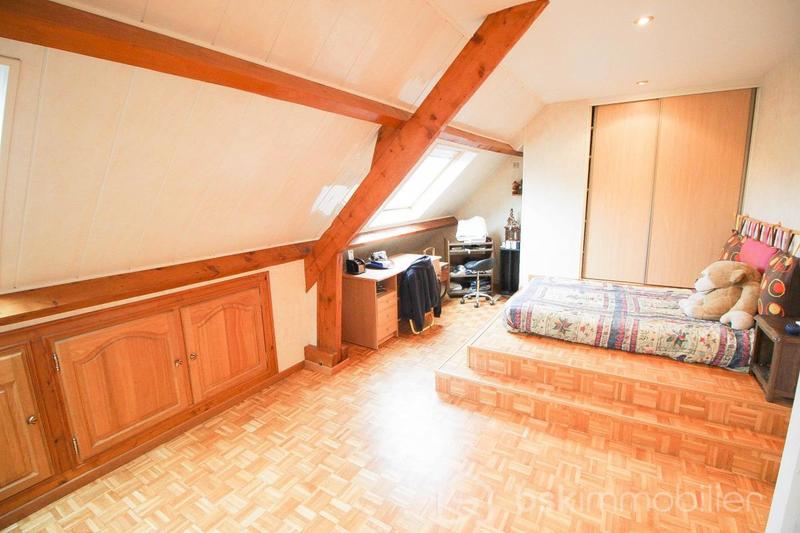 Demeure - 172 m² - 9 pièces