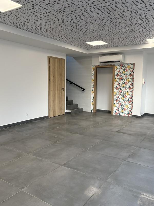 Local commercial - 140 m²