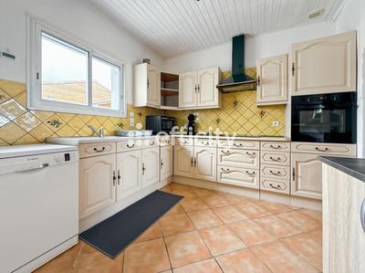 Maison - 146 m² - 6 pièces