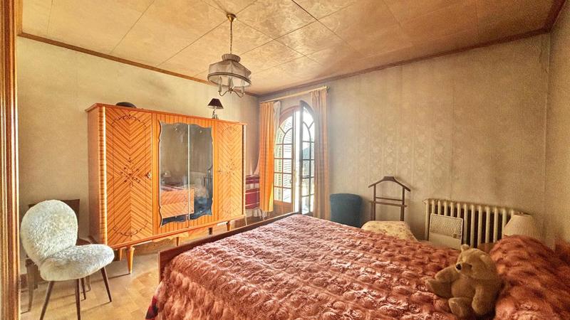 Maison - 253 m² - 7 pièces