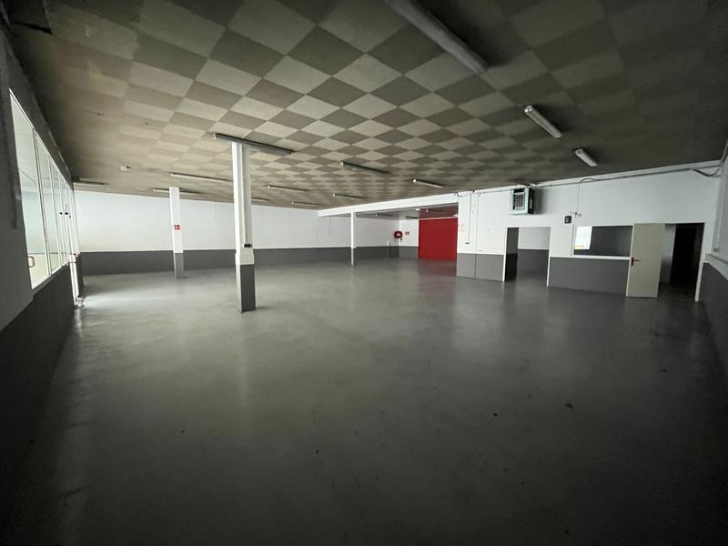 Local commercial - 820 m²