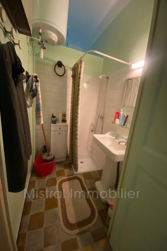 Propriété - 195 m² - 9 pièces