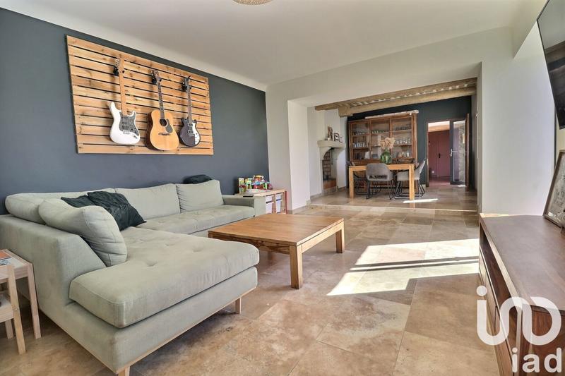 Maison - 203 m² - 7 pièces