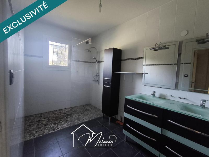 Maison - 299 m² - 11 pièces