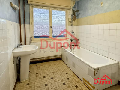 Maison - 95 m² - 4 pièces