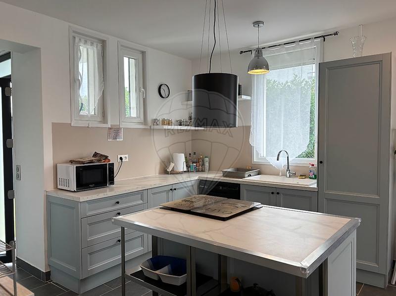 Maison - 105 m² - 6 pièces