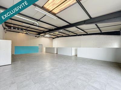 Local commercial - 236 m² - 1 pièce